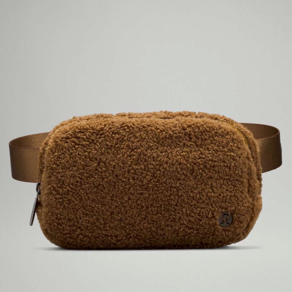 Lululemon Everywhere Fleece Belt Bag